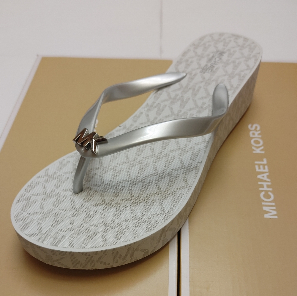 New Michael Kors Sandals wedge platform white silver